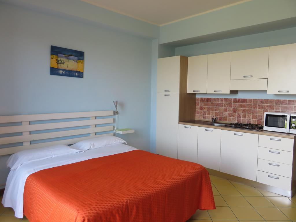 Case Vacanze Residence Trinacria Acireale Exterior photo