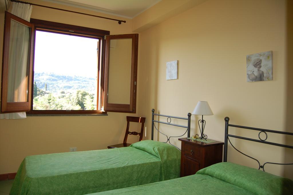 Case Vacanze Residence Trinacria Acireale Exterior photo