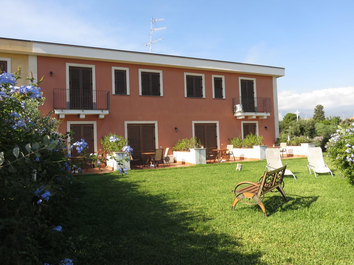 Case Vacanze Residence Trinacria Acireale Exterior photo